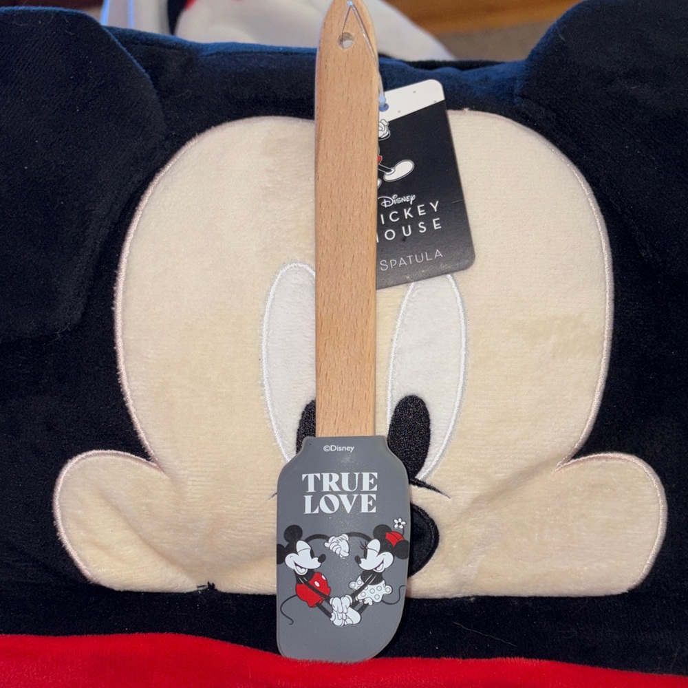 4/$20 bundle Disney True Love Mickey Mouse Spatula